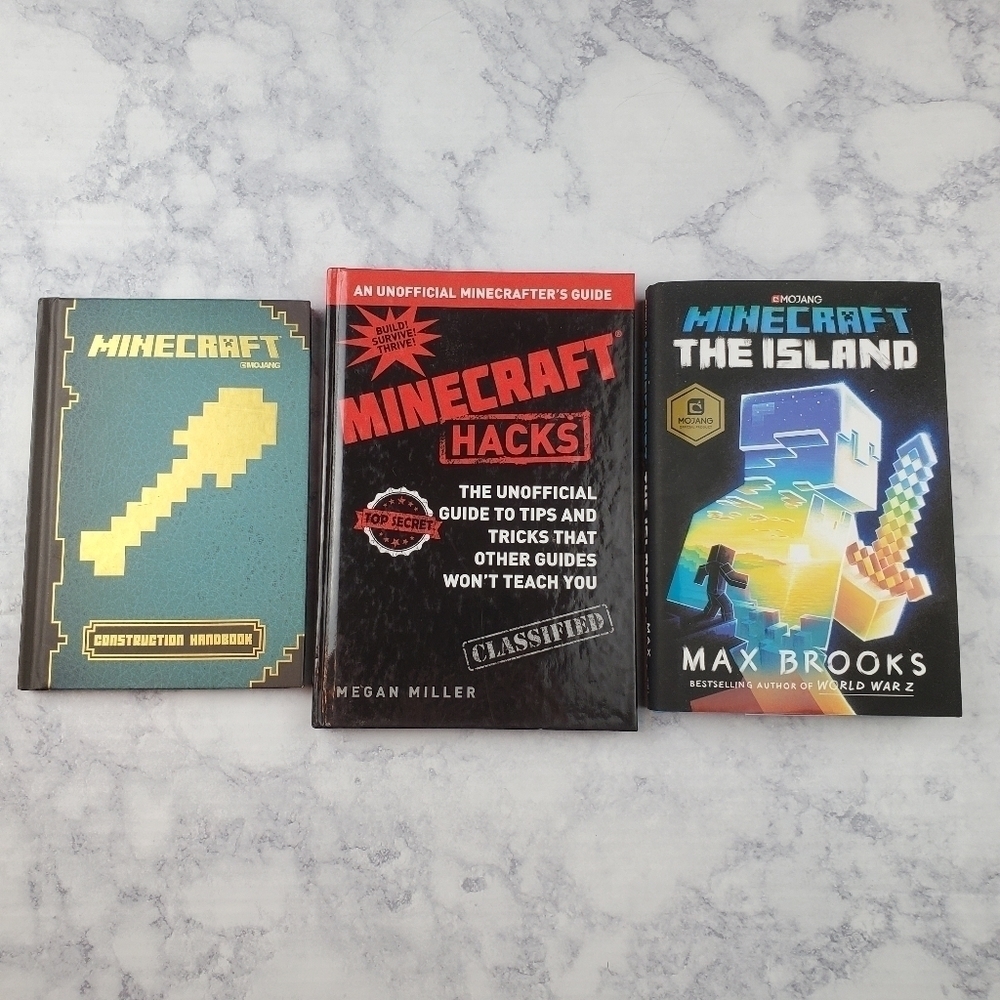 Minecraft Books‎ Lot of 3 Really nice preowned condition Hardback
